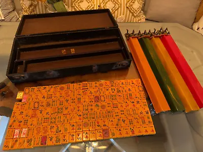 Vintage Mahjong Set Butterscotch 153 Bakelite Tiles 4 Racks Case • $241.11