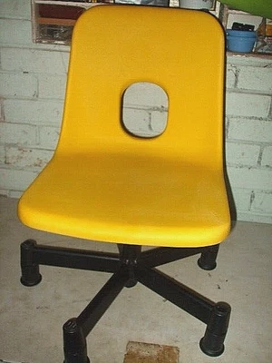 £10 • Buy HILLE C Series SWIVEL CLASSROOM CHAIR ~ YELLOW ~ I HAVE A NUMBER SWIVEL CHAIRS