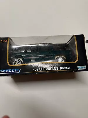 Diecast 1/18 Collection WELLY 2001 Yukon Denali Green - New In Box • $50