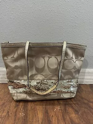 Coach Logo Medium Tote Tan Gold • $25.95