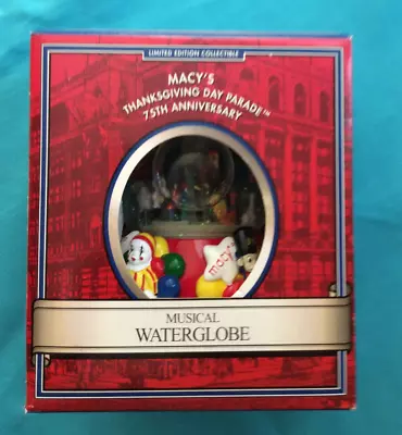 Macy's Thanksgiving Day Parade  75th Anniversary.Musical Waterglobe.Yr. 2001 New • $75