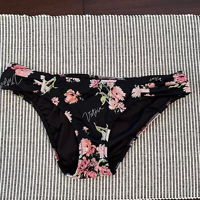 Victoria's Secret Swim Bottom Size Small Black Floral • $4.99