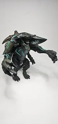 NECA Pacific Rim Action Figure Deluxe Kaiju - SCUNNER 8  • $69.99