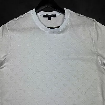 LOUIS VUITTON White Logo Mono T-shirt - S • $160