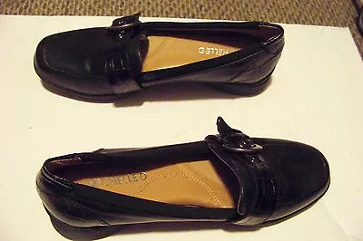 Womens Michelle D Black Leather Skin Trim Slip On Loafers Shoes Size 6  • $18.99