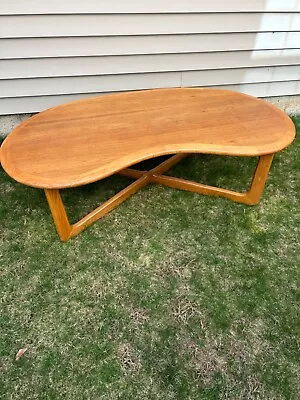 Mid Century Modern Lane Perception Kidney Shaped Coffee Table • $495