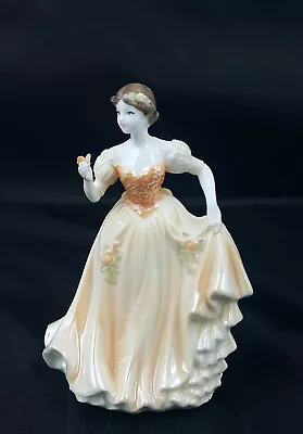 Coalport Debutante Of The Year 1995 Rose Ball  Small Figurine 4.75   Bone China • £12.99