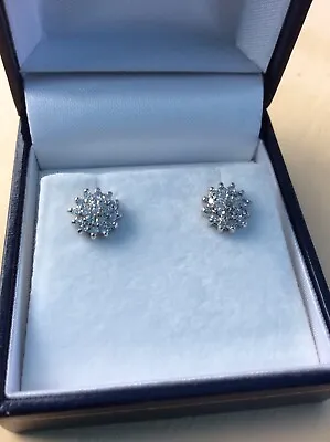£285 • Buy Pair 9ct White Gold Diamond Cluster Stud Earrings
