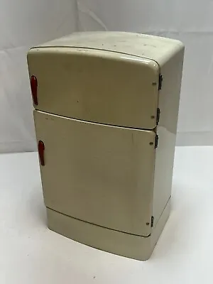 Vintage 1950's Wolverine Supply Tin Toy Refrigerator Made In USA 🇺🇸 • $39.99