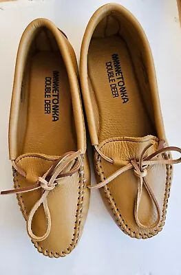 98$ Minnetonka Double Deer Womens Moccasins Sz 8 In Natural - Excellent Cond. • $44.95