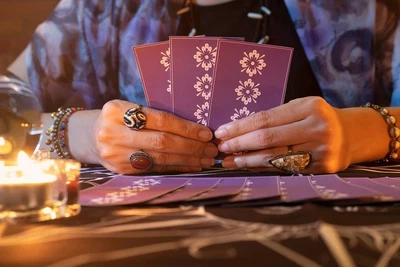 £8 • Buy  Psychic Tarot Card Reading Good Price Medium Been Doing Readings Since 200's. 