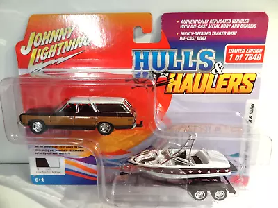 Johnny Lightning - Dark Red - 1973 Chevy Caprice With Mastercraft Boat & Trailer • $19.95