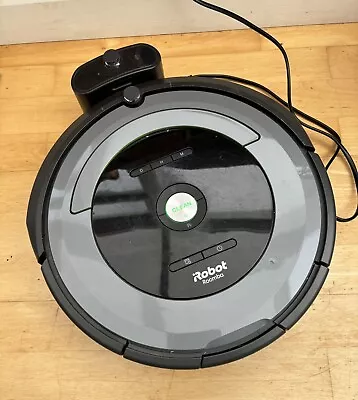 Roomba 600 Series IRobot (Model 681) • £90