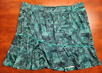 Made For Life Green And Black Geometric Print Athletic Skort Size L EUC • $17.99