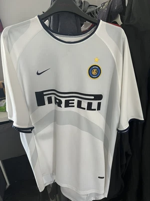£78 • Buy Christian Vieri Inter Milan Shirt - SIZE LARGE - Number 32- Mid 2000s