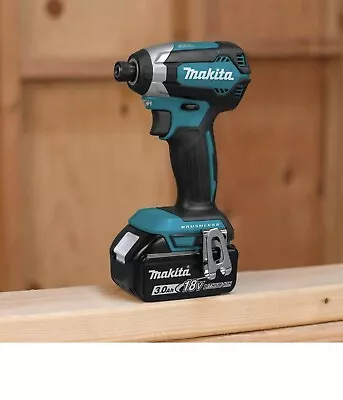 Makita XDT131 18V Cordless Impact Driver - Blue • $140