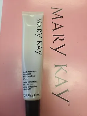 Mary Kay Tinted Moisturizer Sunscreen Broad Spectrum SPF 20 - Bronze 1 • $22.94