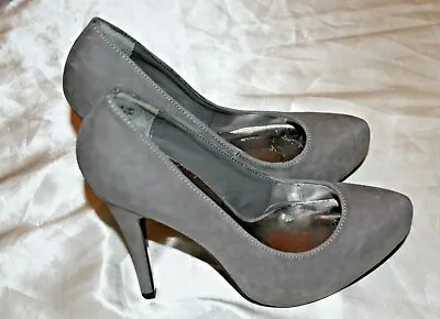 Mixx Shuz Laura-01X Gray Shoes Closed Toe Womens 6.5 M 4.5  Heel • $12.75