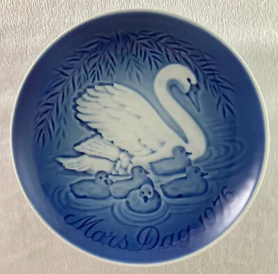 MOTHER’S DAY 1976 Plate Mors Dag Bing & Grondahl Swan With Cygnets Denmark Blue • $17.95