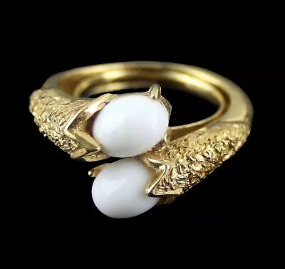 Crown Trifari Signed Vintage Milk White Cabochon Textured Wrap Ring - Size 7 • $10.50