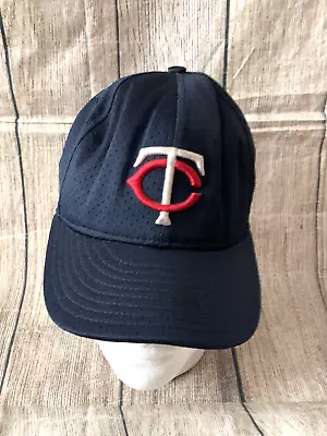 Minnesota Twins 90s New Era 5950 Diamond Collection Jersey Fabric Hat 6 7/8 Used • $11.99