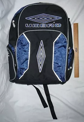 Umbro Italia GWP Black & Navy Backpack/rucksack 23 Litres Reflective Strips • £40