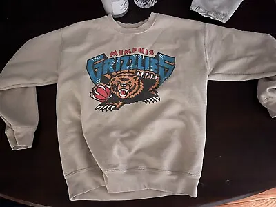 Memphis Grizzlies Sweat Shirt • $20