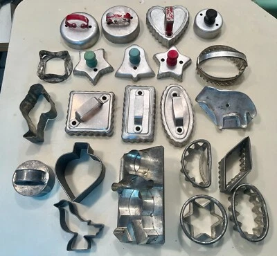 $22.23 • Buy Vintage / ANTIQUE Metal Tin Cookie Cutters - 22
