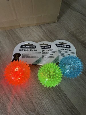 £3.30 • Buy Dog Rubber Lightening Toy Bouncy Floating Teeth Cleaning Spiky Squeaky Ball Dog
