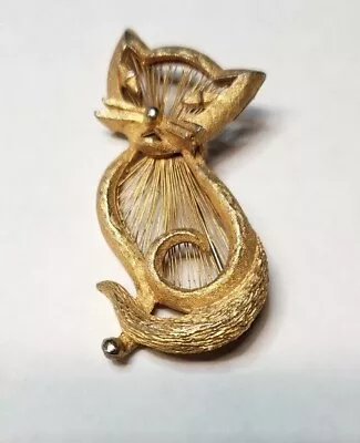 Vintage Siamese Cat Pin Brooch Signed Monet Goldtone Textured Curled Tail • $11.99