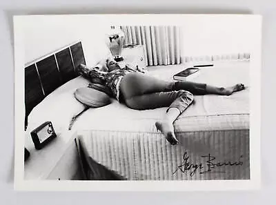 Marilyn Monroe Photo Signed George Barris 1962-5×7 Lying Down Bedroom Shot PS... • $1105