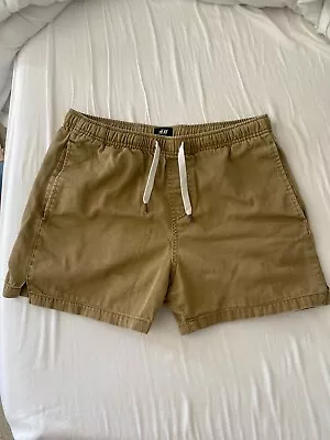 H&M Men’s Beige Shorts (slightly Used) • $3.99