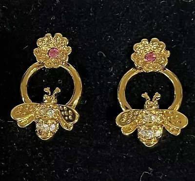 VTG AVON NOS Gold Tone Bumble Bee Brilliant And Flower Pierced Earrings • $20