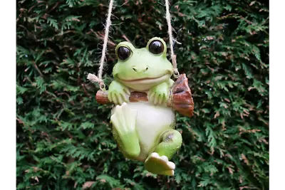 Hanging Frog Ornament Outdoor Tree Hanging Garden Decoration • £13.90