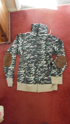 £6 • Buy 3593 Twisted Soul Hoodie New Old Stock With Tags