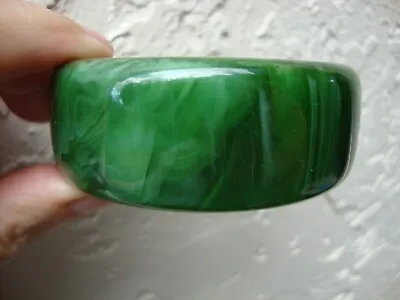 Chunky Vintage 1 1/8  Bakelite Bracelet! Marbled Spinach Green & Cream Colors!! • $59.99