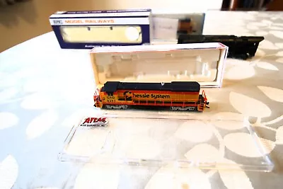 ATLAS  'N' GAUGE C & O CHESSIE SYSTEM DIESEL LOCOMOTIVE No 8297 BOXED DCC FITTED • £29.95