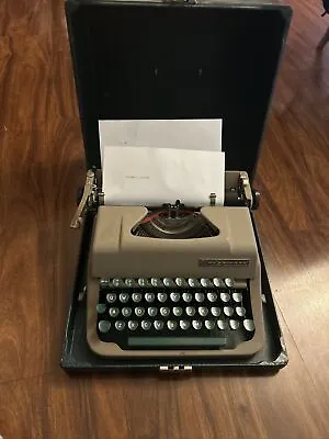 Vintage 1954 Underwood Leader Typewriter With Case • $99