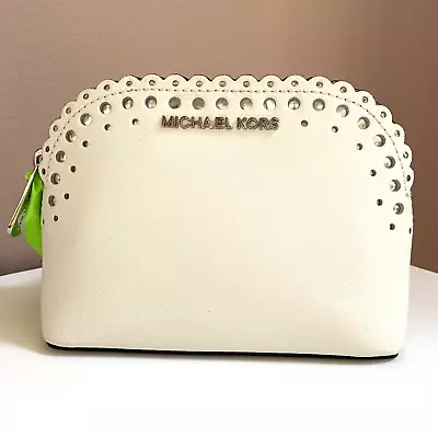 Michael Kors Cosmetic Bag Cindy Scalloped Perforated White Leather Zip Small M1 • $79.99