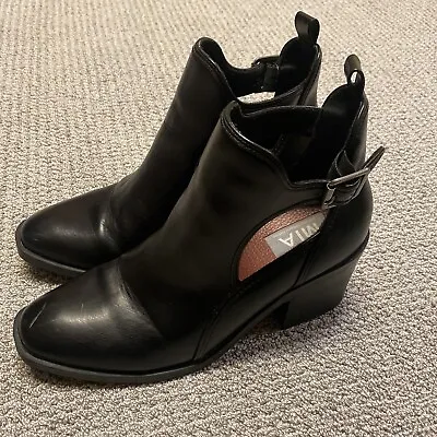 Mia Boots Womens 8 Buckle Straps Ankle Booties Block High Heels Black Leather • $23.49