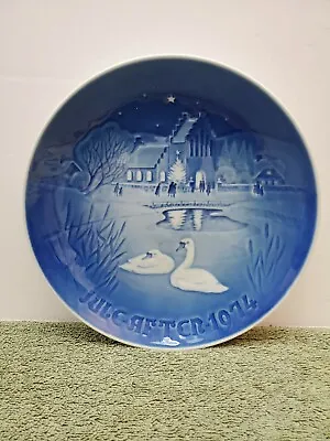 B&G 1974 Christmas Plate JULE AFTEN ‘Christmas In The Village’ Collectible Plate • $4.99