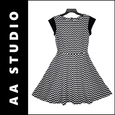 AA Studio AA Black Dress Size 8 Women Short Sleeve Chevron Print Fit & Flare • $27.75