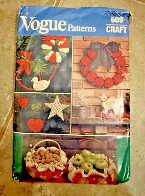 VOGUE Patterns  Christmas Craft  #609 Uncut Vintage Wreath Ornaments Tree Skirt • $6.99