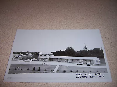 1950s ROCK WOOD MOTEL LA PORTE CITY IOWA RPPC POSTCARD • $3.99