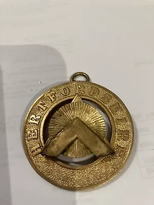 Masonic  Hertfordshire Chapter   Collar Jewel • £6