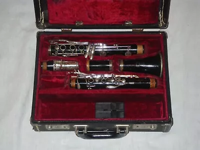 SELMER BUNDY DELUXE Bb CLARINET + CASE - INSPECTED SERVICED & READY TO PLAY! • $74.99