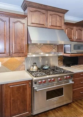 $2999 • Buy 2012 Wolf Gas Range/Backsplash/Plate Rail/ Vent Hood