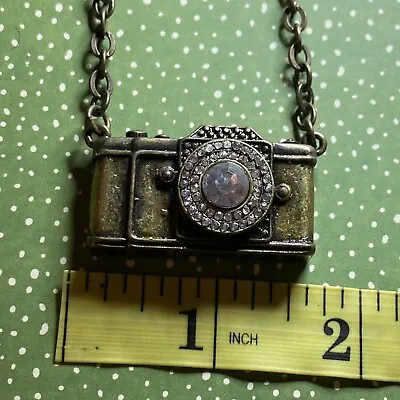 Vintage Style Camera Pendant - Bronze Tone Necklace  • £8.99