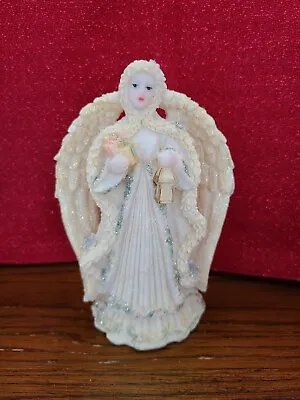 K's Collection 5.5  Snow Angel Figurine Sparkling Wings W/ Gifts & Lantern • $11.99