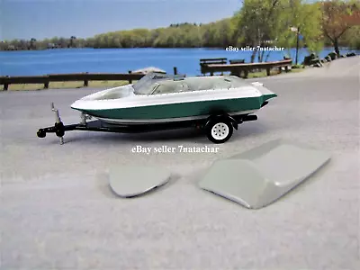 Family Ski Deck Boat With Covers & Trailer Bowrider 1/64 Scale Limited Edition O • $19.99